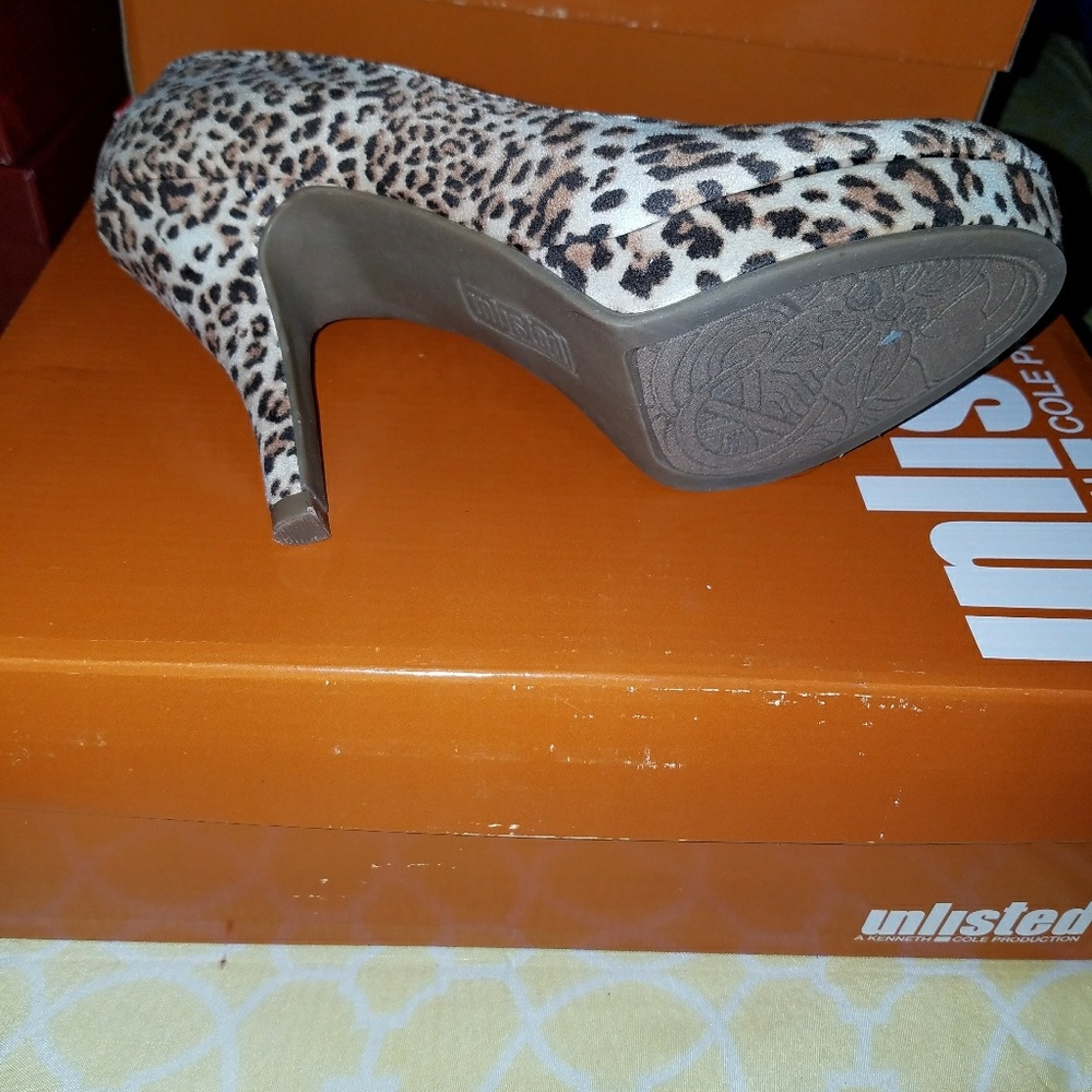 Heels - Picture 3 of 3